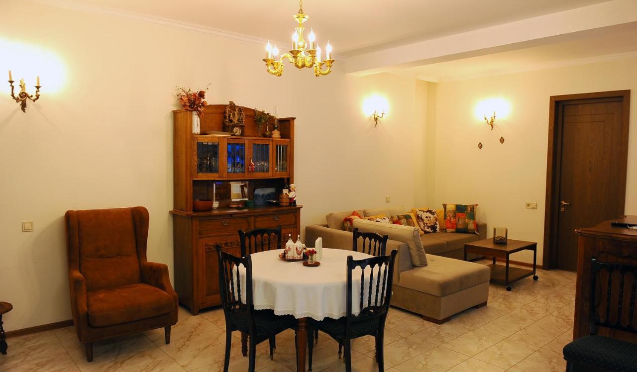Janika Apartments Tiflis Exterior foto